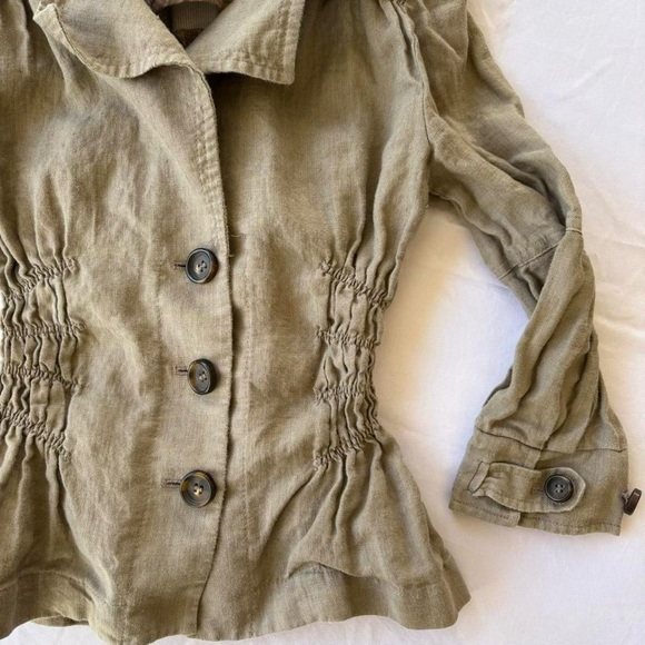 top - Picture 3 of 8